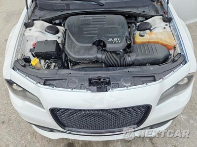 Zdjęcie 11 z 12 samochodu: 2019 CHRYSLER 300 TOURING VIN:2C3CCAAG1KH729049 - miniatura
