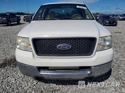 Piąte zdjęcie samochodu w środku: 2005 FORD F150 VIN:1FTRX02W45KC08589 - miniatura