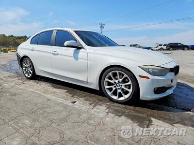 Czwarte zdjęcie samochodu z boku: 2015 BMW 320 I VIN:WBA3B1C54FK138073 - miniatura