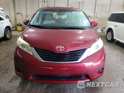 Piąte zdjęcie samochodu w środku: 2012 TOYOTA SIENNA LE VIN:5TDKK3DCXCS224841 - miniatura