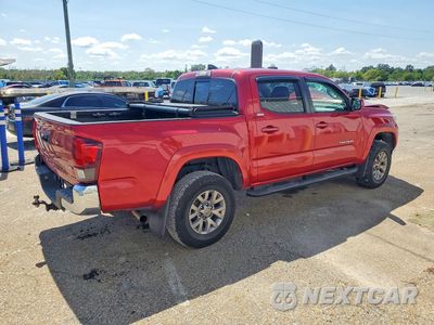 Trzecie zdjęcie samochodu z tyłu: 2019 TOYOTA TACOMA SR5 V6 VIN:5TFCZ5AN0KX177250 - miniatura