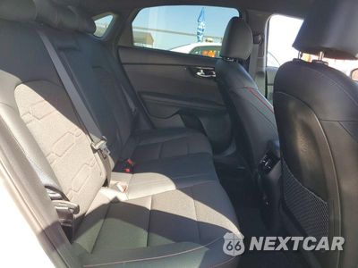 Zdjęcie 10 z 12 samochodu: 2023 KIA FORTE GT VIN:3KPF44AC9PE619227 - miniatura