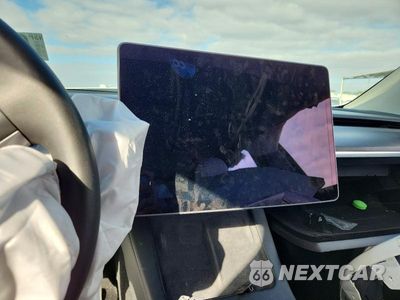 Zdjęcie 9 z 12 samochodu: 2021 TESLA MODEL Y VIN:5YJYGDEE3MF282829 - miniatura