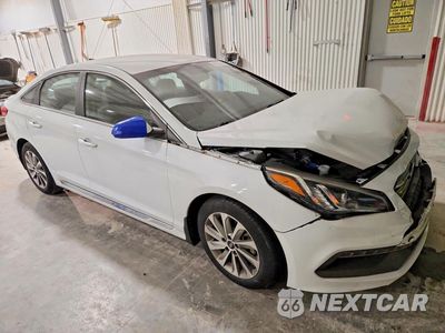 Czwarte zdjęcie samochodu z boku: 2016 HYUNDAI SONATA SPORT VIN:5NPE34AF1GH432097 - miniatura