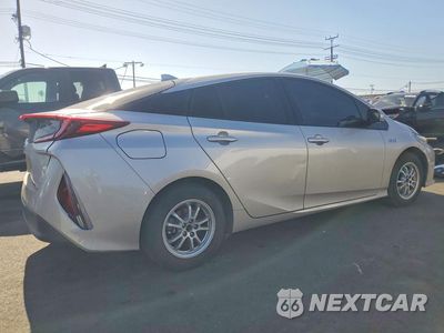 Trzecie zdjęcie samochodu z tyłu: 2019 TOYOTA PRIUS PRIME PLUS VIN:JTDKARFP6K3111393 - miniatura