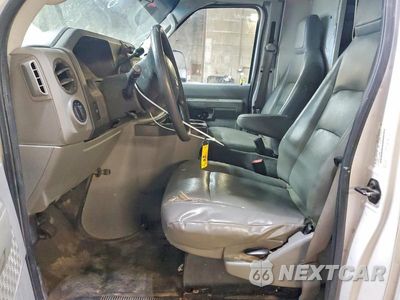 Zdjęcie 7 z 12 samochodu: 2010 FORD ECONOLINE E350 SUPER DUTY CUTAWAY VAN VIN:1FDSE3FL0ADB01106 - miniatura