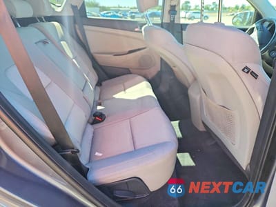 Zdjęcie 11 z 13 samochodu: 2018 HYUNDAI TUCSON SEL VIN:KM8J3CA42JU628226 - miniatura