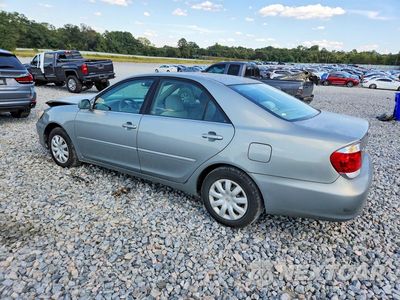 Drugie zdjęcie samochodu z przodu: 2005 TOYOTA CAMRY LE VIN:4T1BE32K55U555161 - miniatura