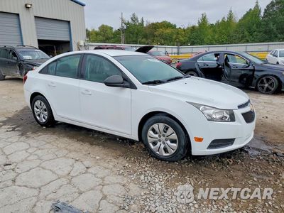Czwarte zdjęcie samochodu z boku: 2014 CHEVROLET CRUZE LS VIN:1G1PA5SH3E7211745 - miniatura