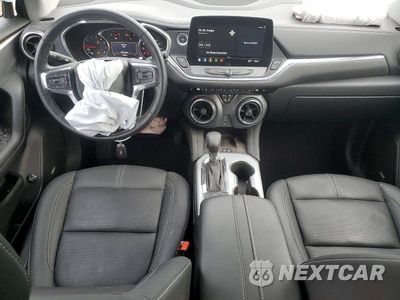 Zdjęcie 8 z 14 samochodu: 2024 CHEVROLET BLAZER 3LT VIN:3GNKBJR40RS186005 - miniatura