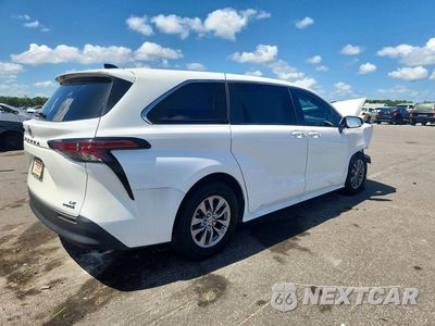 Trzecie zdjęcie samochodu z tyłu: 2022 TOYOTA SIENNA LE VIN:5TDKRKEC9NS107937 - miniatura