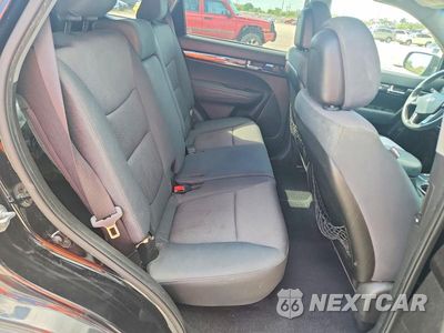 Zdjęcie 11 z 14 samochodu: 2013 KIA SORENTO LX VIN:5XYKT3A61DG328936 - miniatura