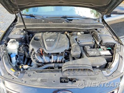 Zdjęcie 11 z 13 samochodu: 2015 KIA OPTIMA LX VIN:KNAGM4A73F5615558 - miniatura
