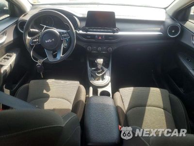 Zdjęcie 8 z 12 samochodu: 2022 KIA FORTE FE VIN:3KPF24AD4NE502800 - miniatura
