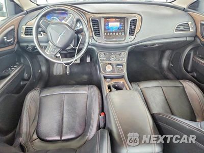 Zdjęcie 8 z 12 samochodu: 2015 CHRYSLER 200 C VIN:1C3CCCEG5FN512672 - miniatura