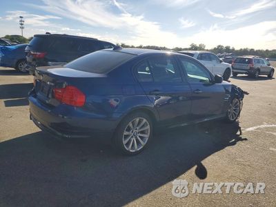 Trzecie zdjęcie samochodu z tyłu: 2011 BMW 328 XI SULEV VIN:WBAPK5G58BNN25768 - miniatura