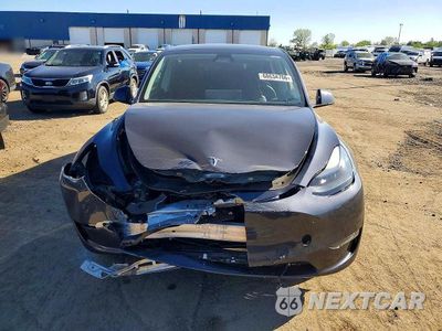 Piąte zdjęcie samochodu w środku: 2024 TESLA MODEL Y VIN:7SAYGDEF1RA318131 - miniatura