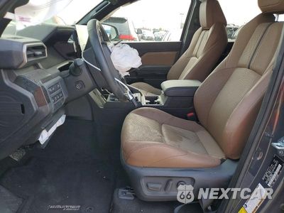 Zdjęcie 7 z 14 samochodu: 2026 TOYOTA 4RUNNER LIMITED HV VIN:JTEVB5BR4T5033983 - miniatura