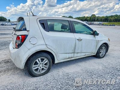 Trzecie zdjęcie samochodu z tyłu: 2013 CHEVROLET SONIC LT VIN:1G1JC6SH9D4206779 - miniatura