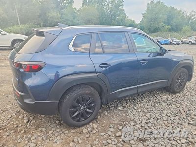 Trzecie zdjęcie samochodu z tyłu: 2025 MAZDA CX-50 PREFERRED VIN:7MMVAABW3SN140866 - miniatura