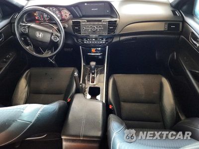 Zdjęcie 8 z 12 samochodu: 2017 HONDA ACCORD SPORT VIN:1HGCR2F53HA018159 - miniatura
