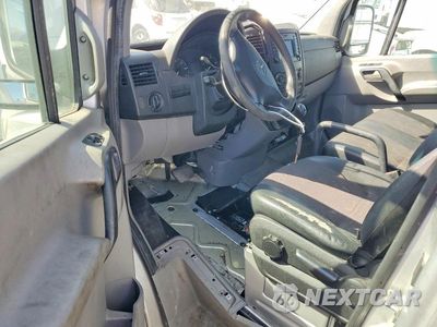 Zdjęcie 8 z 13 samochodu: 2017 MERCEDES-BENZ SPRINTER 2500 DELIVERY VAN VIN:WD3PE8CD8HP557264 - miniatura