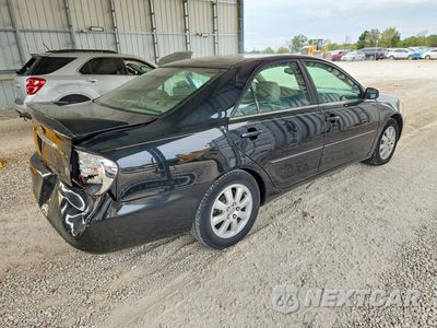 Trzecie zdjęcie samochodu z tyłu: 2002 TOYOTA CAMRY XLE V6 VIN:4T1BF32K82U032631 - miniatura