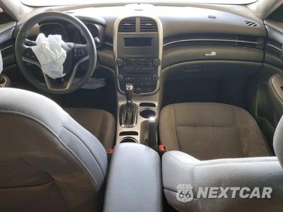 Zdjęcie 8 z 13 samochodu: 2014 CHEVROLET MALIBU LS VIN:1G11B5SL4EF177747 - miniatura