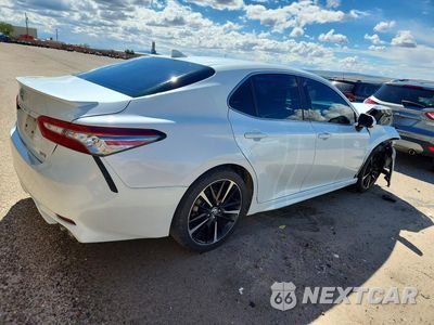 Trzecie zdjęcie samochodu z tyłu: 2019 TOYOTA CAMRY XSE VIN:4T1B61HK1KU720997 - miniatura