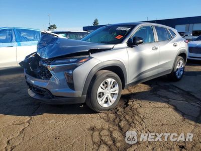 2024 CHEVROLET TRAX LS KL77LFE21RC037263 - główne zdjęcie licytacji z USA - miniatura