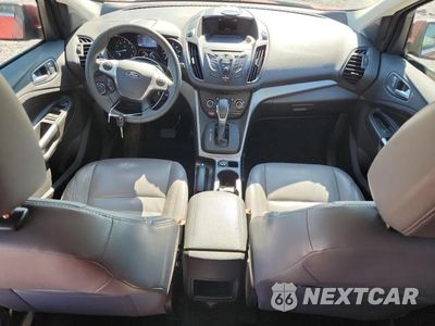 Zdjęcie 8 z 12 samochodu: 2016 FORD ESCAPE SE VIN:1FMCU0GX0GUA60122 - miniatura