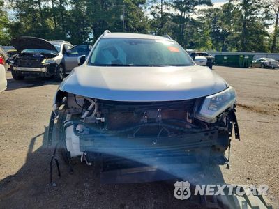 Piąte zdjęcie samochodu w środku: 2019 NISSAN ROGUE SL VIN:5N1AT2MV7KC805973 - miniatura