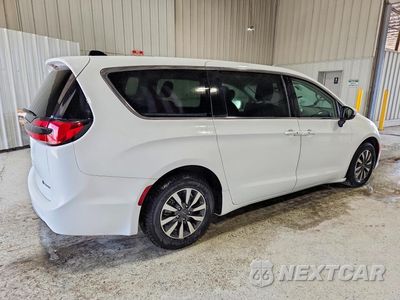 Trzecie zdjęcie samochodu z tyłu: 2023 CHRYSLER PACIFICA HYBRID TOURING L VIN:2C4RC1L72PR527230 - miniatura