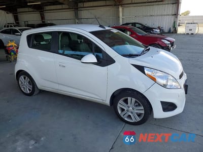 Czwarte zdjęcie samochodu z boku: 2015 CHEVROLET SPARK LS VIN:KL8CB6S92FC749243 - miniatura