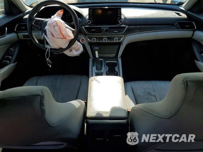 Zdjęcie 8 z 13 samochodu: 2018 HONDA ACCORD EX VIN:1HGCV1F40JA092948 - miniatura