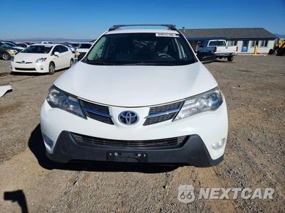 Piąte zdjęcie samochodu w środku: 2015 TOYOTA RAV4 LE VIN:JTMBFREV8FJ042113 - miniatura