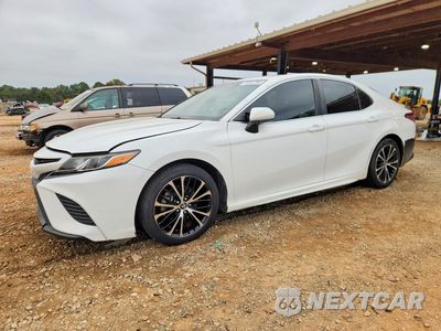 2018 TOYOTA CAMRY SE 4T1B11HK2JU085785 - główne zdjęcie licytacji z USA - miniatura