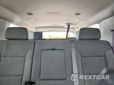 Zdjęcie 10 z 13 samochodu: 2017 CHEVROLET SUBURBAN C1500 LS VIN:1GNSCGKC7HR346884 - miniatura