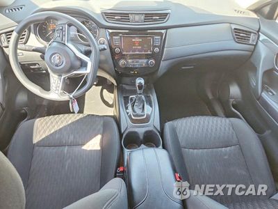 Zdjęcie 8 z 12 samochodu: 2020 NISSAN ROGUE S VIN:5N1AT2MV2LC782801 - miniatura