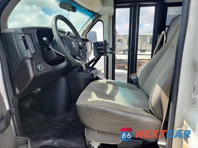 Zdjęcie 7 z 13 samochodu: 2008 CHEVROLET EXPRESS G3500 VIN:1GBHG31C281209369 - miniatura