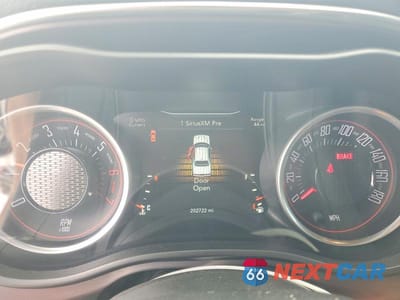 Zdjęcie 9 z 12 samochodu: 2016 DODGE CHALLENGER R/T SCAT PACK VIN:2C3CDZFJ2GH290841 - miniatura