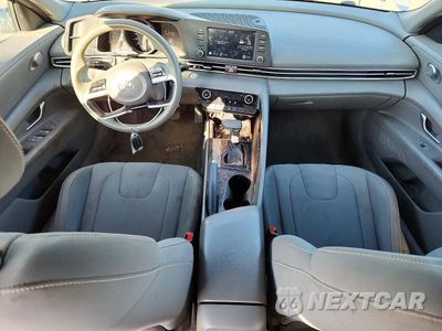 Zdjęcie 8 z 13 samochodu: 2021 HYUNDAI ELANTRA SEL VIN:5NPLM4AG7MH009551 - miniatura