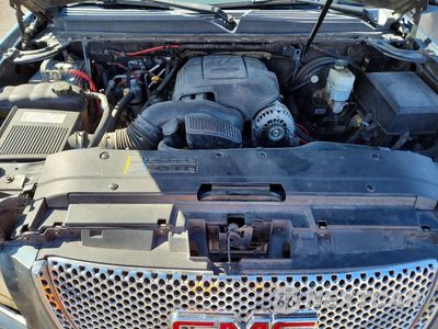 Zdjęcie 12 z 13 samochodu: 2007 GMC YUKON DENALI VIN:1GKFK63857J346319 - miniatura