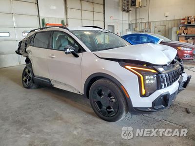 Czwarte zdjęcie samochodu z boku: 2026 KIA SPORTAGE X LINE VIN:5XYK6CDF3TG393904 - miniatura