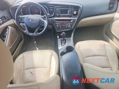 Zdjęcie 8 z 13 samochodu: 2012 KIA OPTIMA EX VIN:5XXGN4A79CG071462 - miniatura