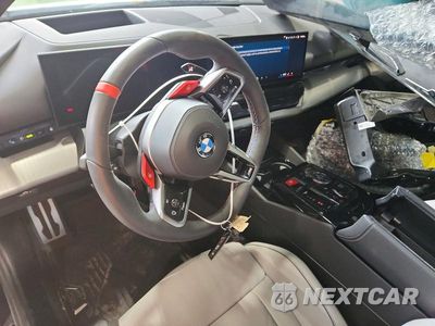 Zdjęcie 8 z 12 samochodu: 2027 BMW M5 VIN:WBS83FK00VCY26470 - miniatura