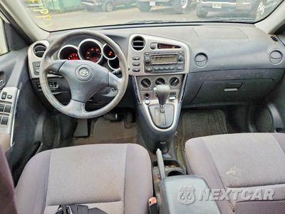 Zdjęcie 8 z 12 samochodu: 2005 TOYOTA MATRIX BASE VIN:2T1KR32E05C357118 - miniatura