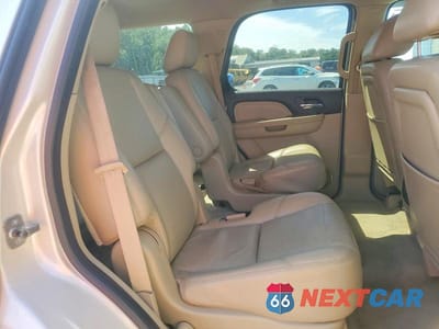 Zdjęcie 11 z 13 samochodu: 2011 GMC YUKON DENALI VIN:1GKS2EEF2BR181277 - miniatura