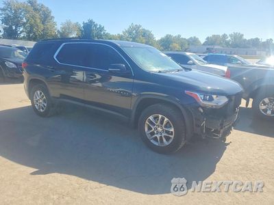Czwarte zdjęcie samochodu z boku: 2020 CHEVROLET TRAVERSE LT VIN:1GNERGKW2LJ296375 - miniatura