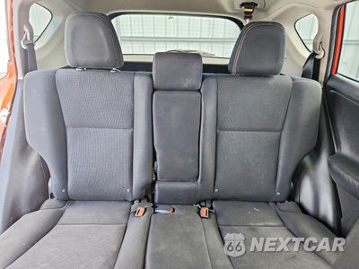 Zdjęcie 10 z 14 samochodu: 2016 TOYOTA RAV4 XLE VIN:2T3RFREV6GW436842 - miniatura